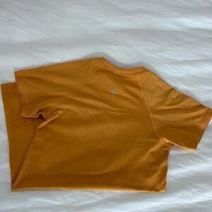 lululemon swiftly top